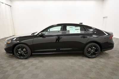 2025 Honda Accord, $31755. Photo 4