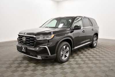 2025 Honda Pilot, $44269. Photo 2