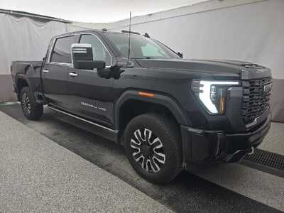 2024 GMC 2500 Crew Cab, $74784. Photo 2