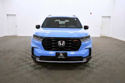 2025 Honda Pilot, $48699. Photo 10