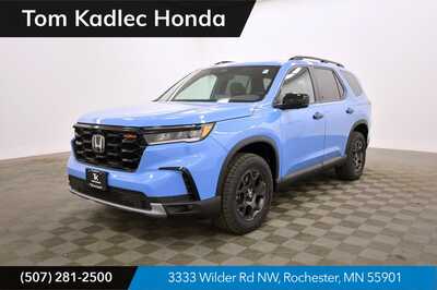 2025 Honda Pilot, $48699. Photo 1