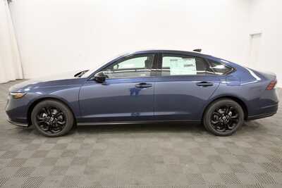 2025 Honda Accord, $31755. Photo 4