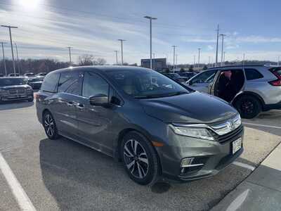 2018 Honda Odyssey, $18499. Photo 2
