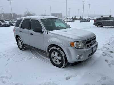 2010 Ford Escape, $0. Photo 2