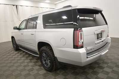 2016 GMC Yukon XL, $15749. Photo 5