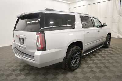 2016 GMC Yukon XL, $15749. Photo 8