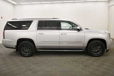 2016 GMC Yukon XL, $15749. Photo 9