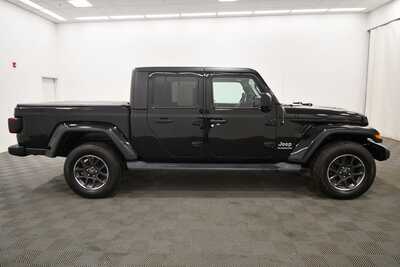 2020 Jeep Gladiator, $26999. Photo 9