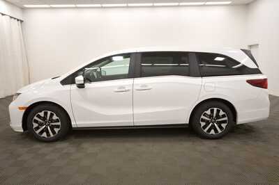 2026 Honda Odyssey, $44745. Photo 4