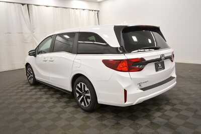 2026 Honda Odyssey, $44745. Photo 5