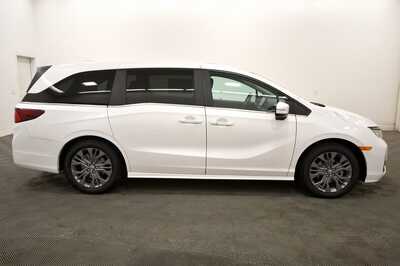 2026 Honda Odyssey, $49445. Photo 8