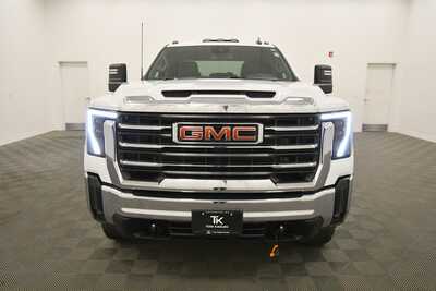 2024 GMC 3500 Crew Cab, $55499. Photo 10