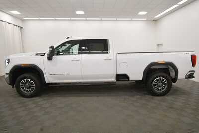 2024 GMC 3500 Crew Cab, $55499. Photo 4
