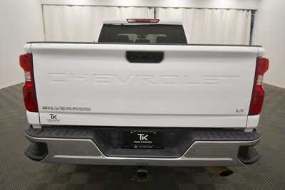 2023 Chevrolet 2500 Crew Cab, $43499. Photo 6