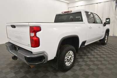 2023 Chevrolet 2500 Crew Cab, $43499. Photo 7