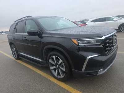 2024 Honda Pilot, $41499. Photo 2