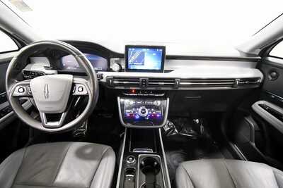 2022 Lincoln Corsair, $32999. Photo 3