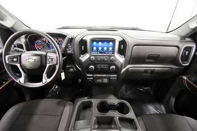 2022 Chevrolet 2500 Crew Cab, $37499. Photo 3