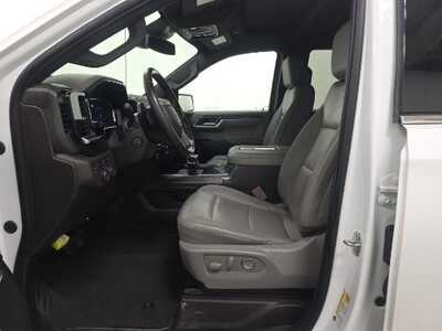 2022 Chevrolet 1500 Crew Cab, $42999. Photo 3