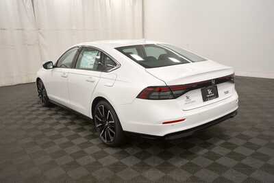 2025 Honda Accord, $38099. Photo 5