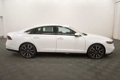 2025 Honda Accord, $38099. Photo 8