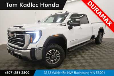 2024 GMC 3500 Crew Cab, $58999. Photo 1