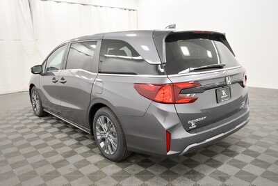2026 Honda Odyssey, $48990. Photo 5