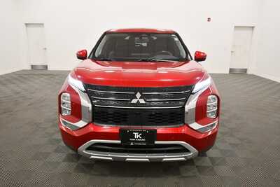2024 Mitsubishi Outlander, $23499. Photo 11