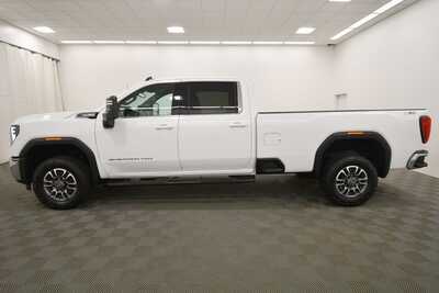 2024 GMC 3500 Crew Cab, $54999. Photo 4
