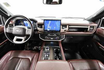 2023 Ford Expedition, $44999. Photo 3