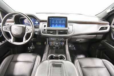 2022 Chevrolet Suburban, $48420. Photo 3