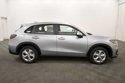 2026 Honda HR-V, $29150. Photo 8