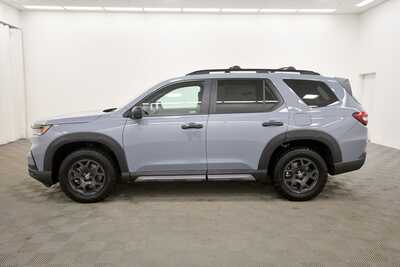 2025 Honda Pilot, $48360. Photo 4