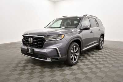 2025 Honda Pilot, $51095. Photo 2
