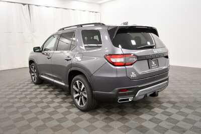 2025 Honda Pilot, $51095. Photo 5