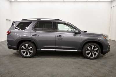 2025 Honda Pilot, $51095. Photo 8