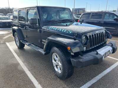 2014 Jeep Wrangler Unlimited, $15999. Photo 2
