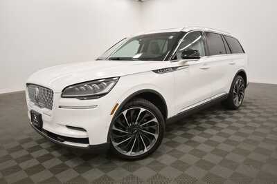 2022 Lincoln Aviator, $37499. Photo 2
