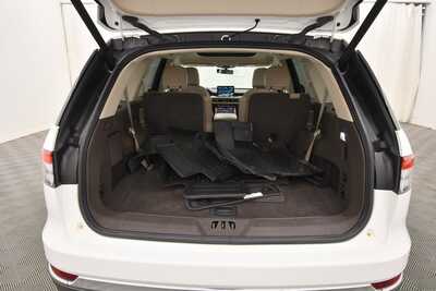 2022 Lincoln Aviator, $37499. Photo 7