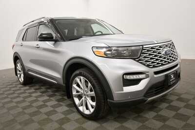 2022 Ford Explorer, $32999. Photo 10