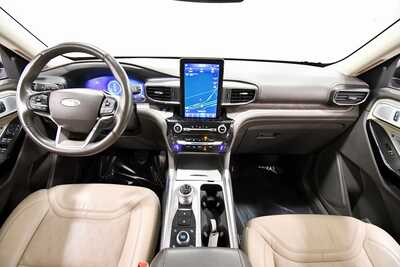 2022 Ford Explorer, $32999. Photo 3