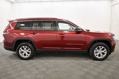 2022 Jeep Grand Cherokee L, $28999. Photo 9