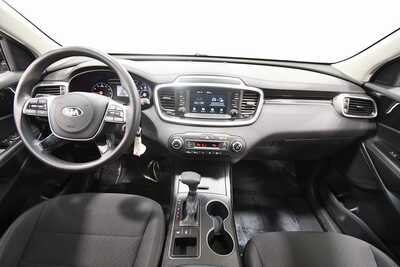 2019 Kia Sorento, $12499. Photo 3