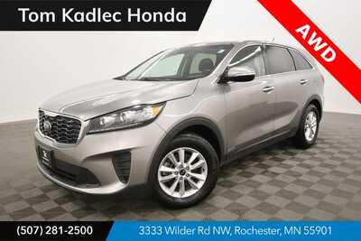 2019 Kia Sorento, $12499. Photo 1