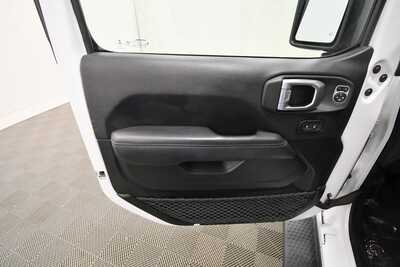 2020 Jeep Wrangler Unlimited, $25499. Photo 12