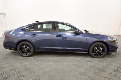 2025 Honda Accord, $31755. Photo 8