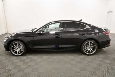 2024 Genesis G70, $32008. Photo 4