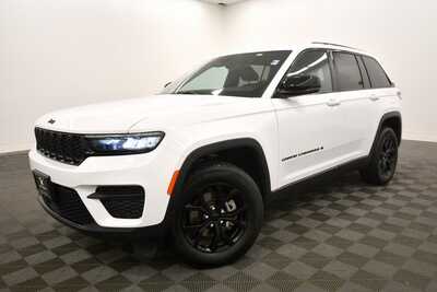 2024 Jeep Grand Cherokee, $27499. Photo 2