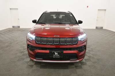 2022 Jeep Compass, $22784. Photo 11
