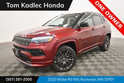 2022 Jeep Compass, $22784. Photo 1